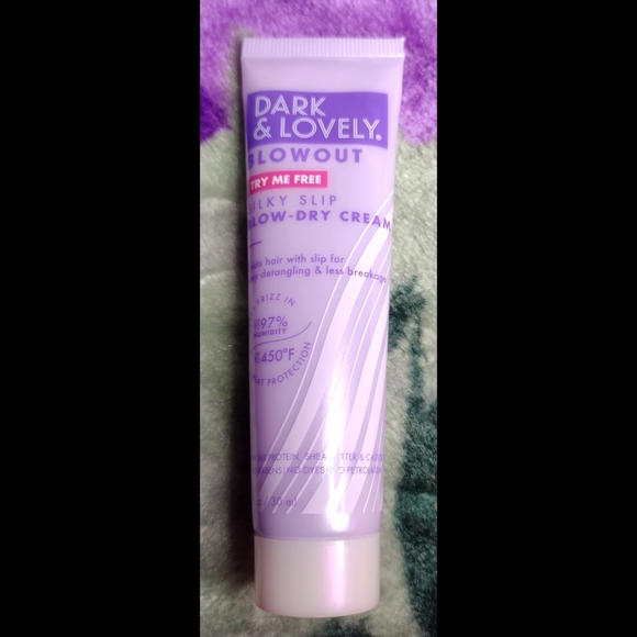 Dark and Lovely Silky Slip Blowout Cream Sample - Picture 1 of 2